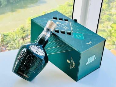 Chivas 21 Năm The Malts Blend (Xanh Lá)