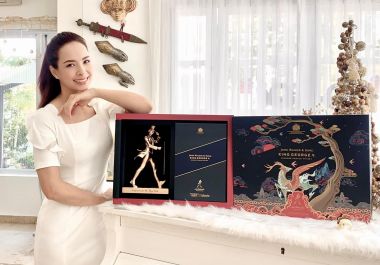 Johnnie Walker King George V hộp quà 2024