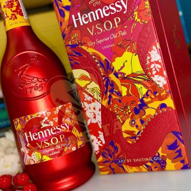 Rượu Cognac Hennessy VSOP Phiên Bản Hộp Quà Tết Ất Tỵ 2025