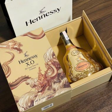 Hennessy XO Tết 2024 - thiết kế sang trọng tinh tế
