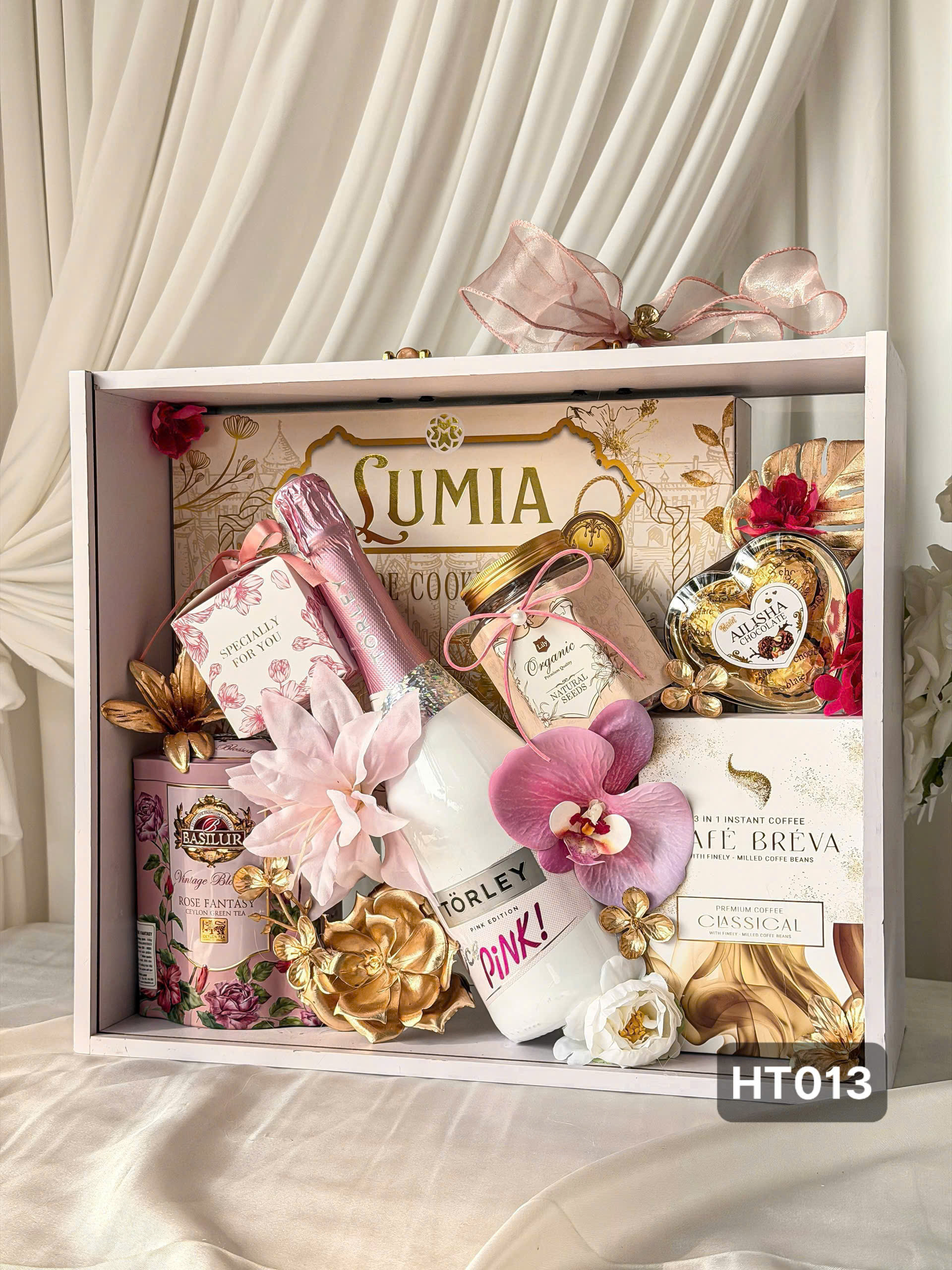 GIỎ QUÀ TẾT BÁNH KEỌ NHẬP 2026 bk26-013- RƯỢU NGOẠI SG