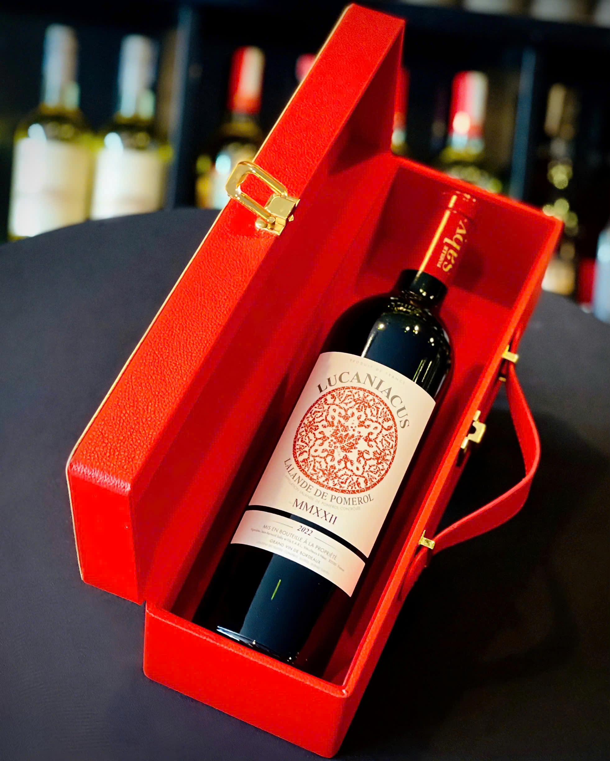 Vang đỏ Pháp Lucaniacus Lalande de Pomerol 2022
